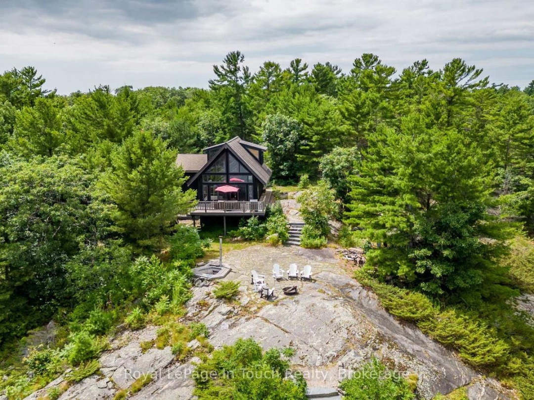 8 B686 DERBYSHIRE, Georgian Bay