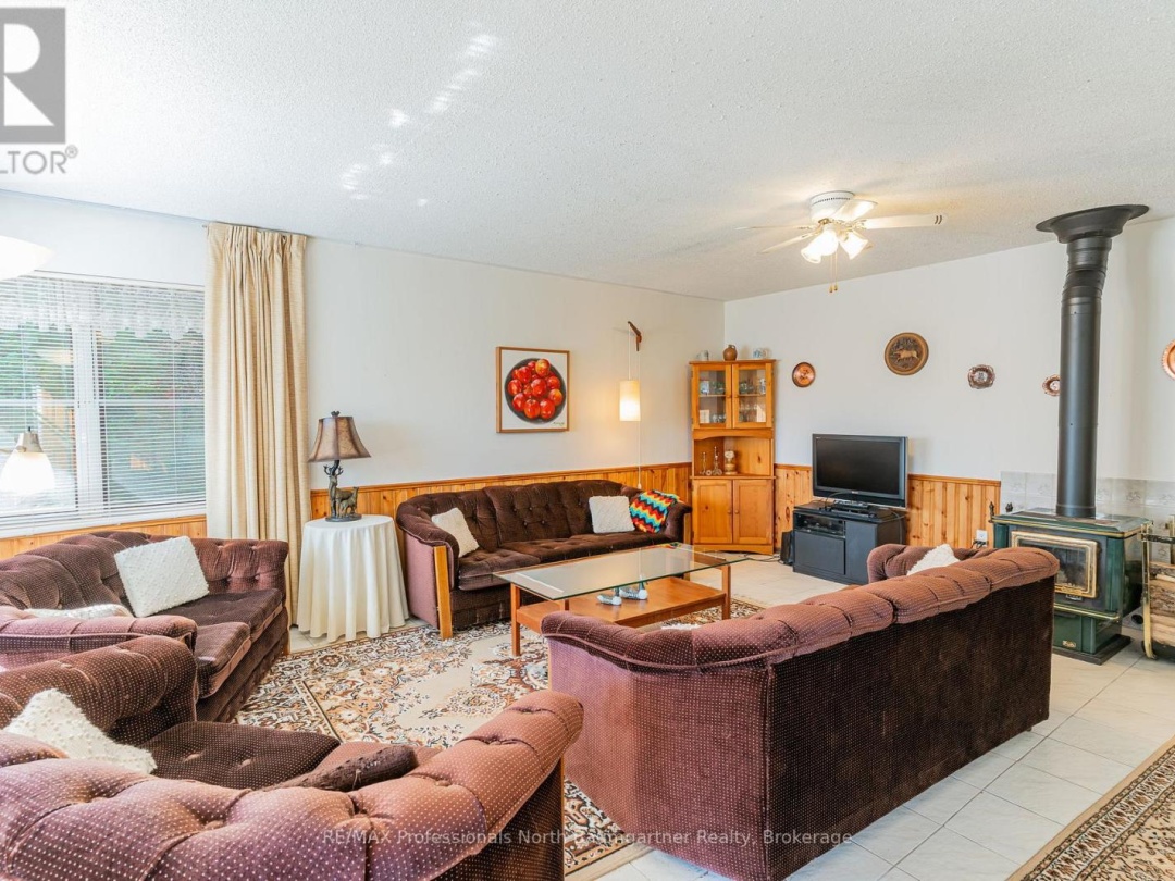 1566 WEST SETTLEMENT ROAD, 