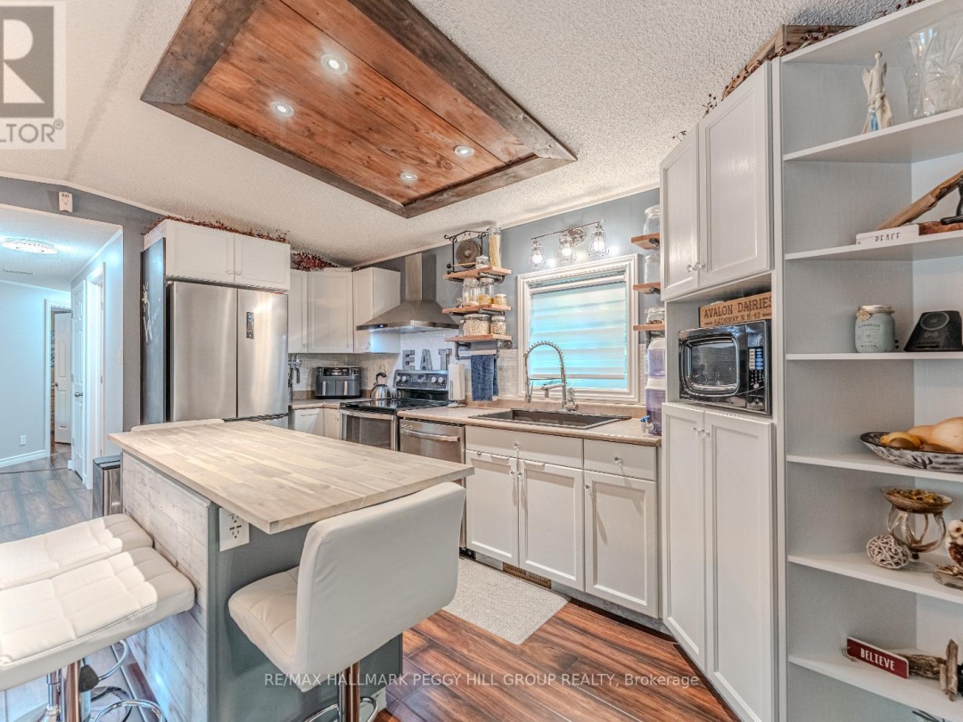 7498 ISLAND CRESCENT, 