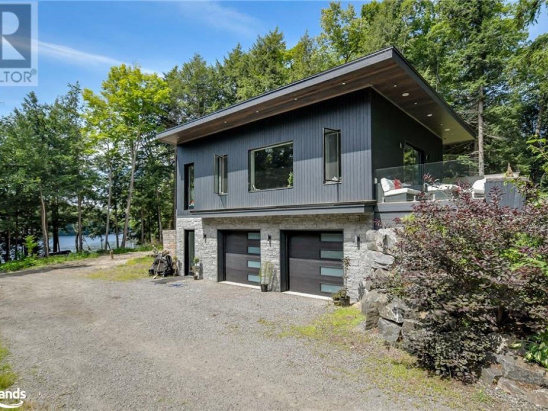 1039 Viewpoint Trail, Lake Muskoka