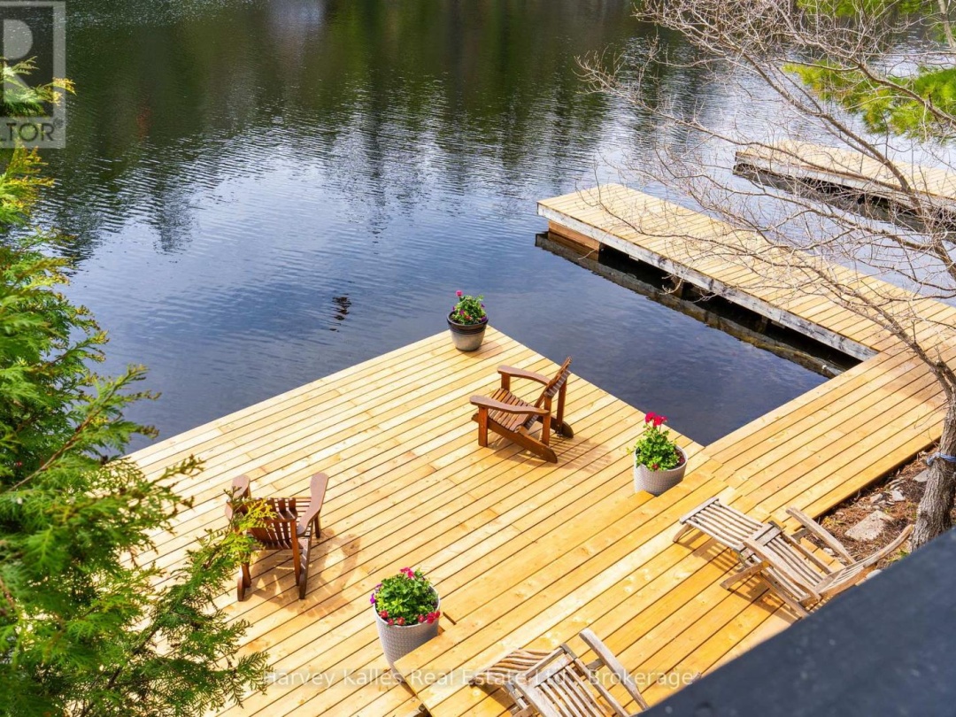 1078 MCKENZIE ROAD, Lake Muskoka