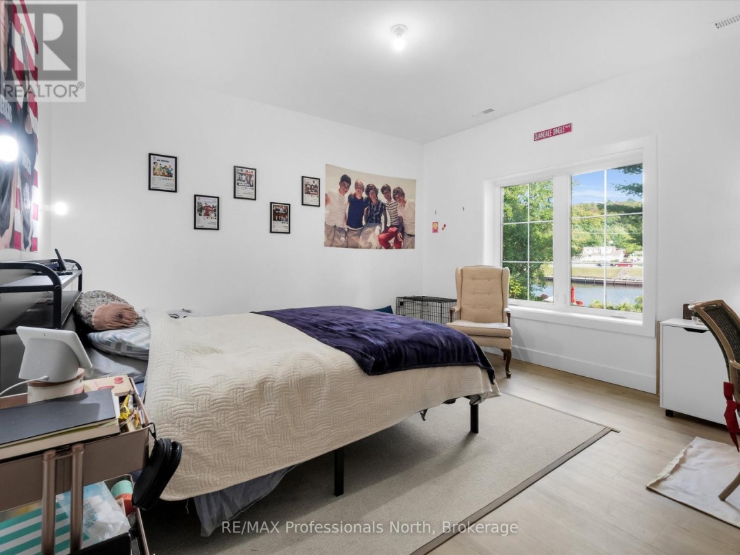 211 HOLDITCH STREET, 