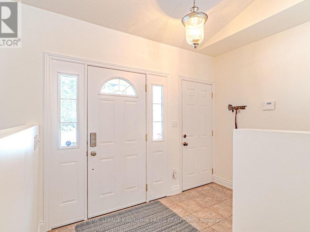 914 COUNTY RD 49, Trent Lakes