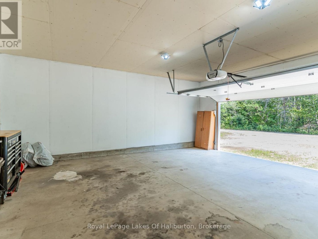 1030 SAWDUST ROAD N, Minden Hills (Snowdon)