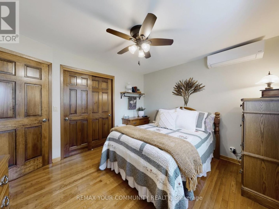 30 GRANT DRIVE, Kawartha Lakes (Oakwood)