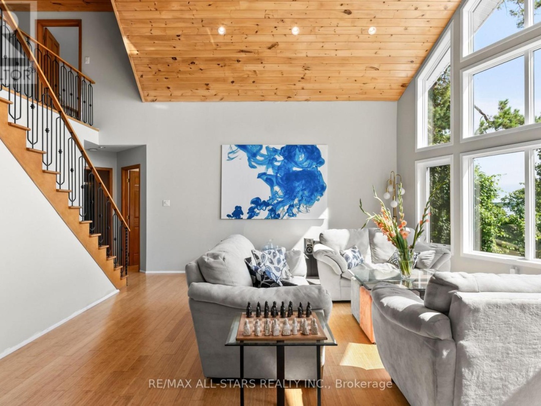 9 BRIAR STREET, Sturgeon Lake