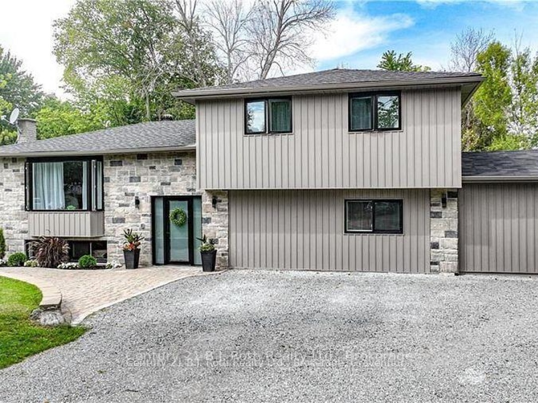 4693 DANIEL STREET, Ramara (Atherley)