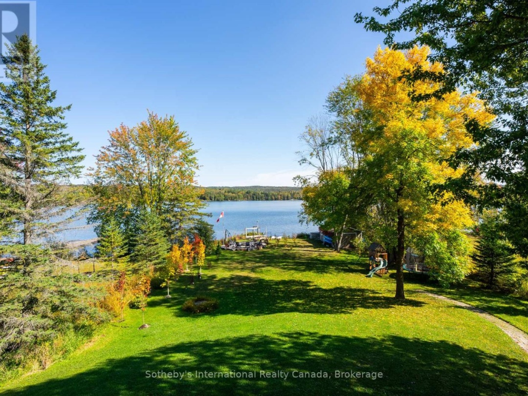 1111 MAPLEHURST DRIVE, Peninsula Lake