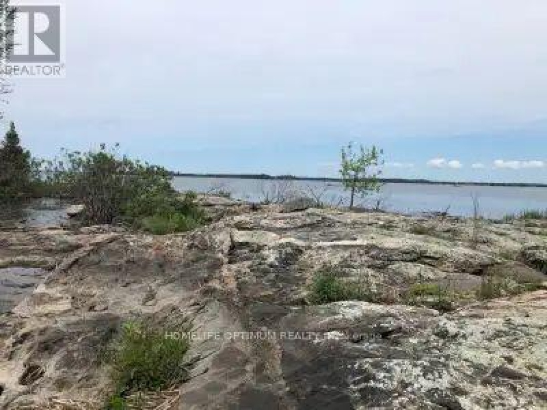 70 GEORGIAN BAY ISLAND, Georgian Bay