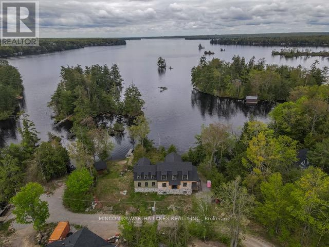 16 EVERGREEN WAY, Pigeon Lake
