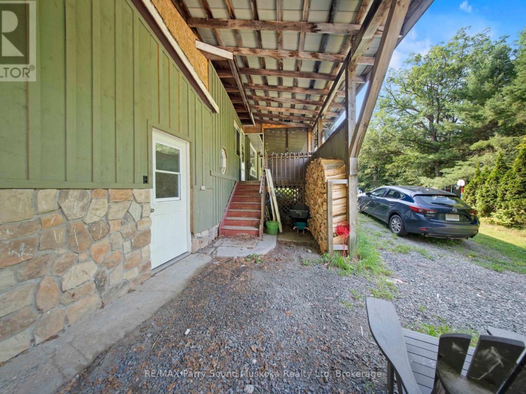 28 BLACK ROAD, Seguin