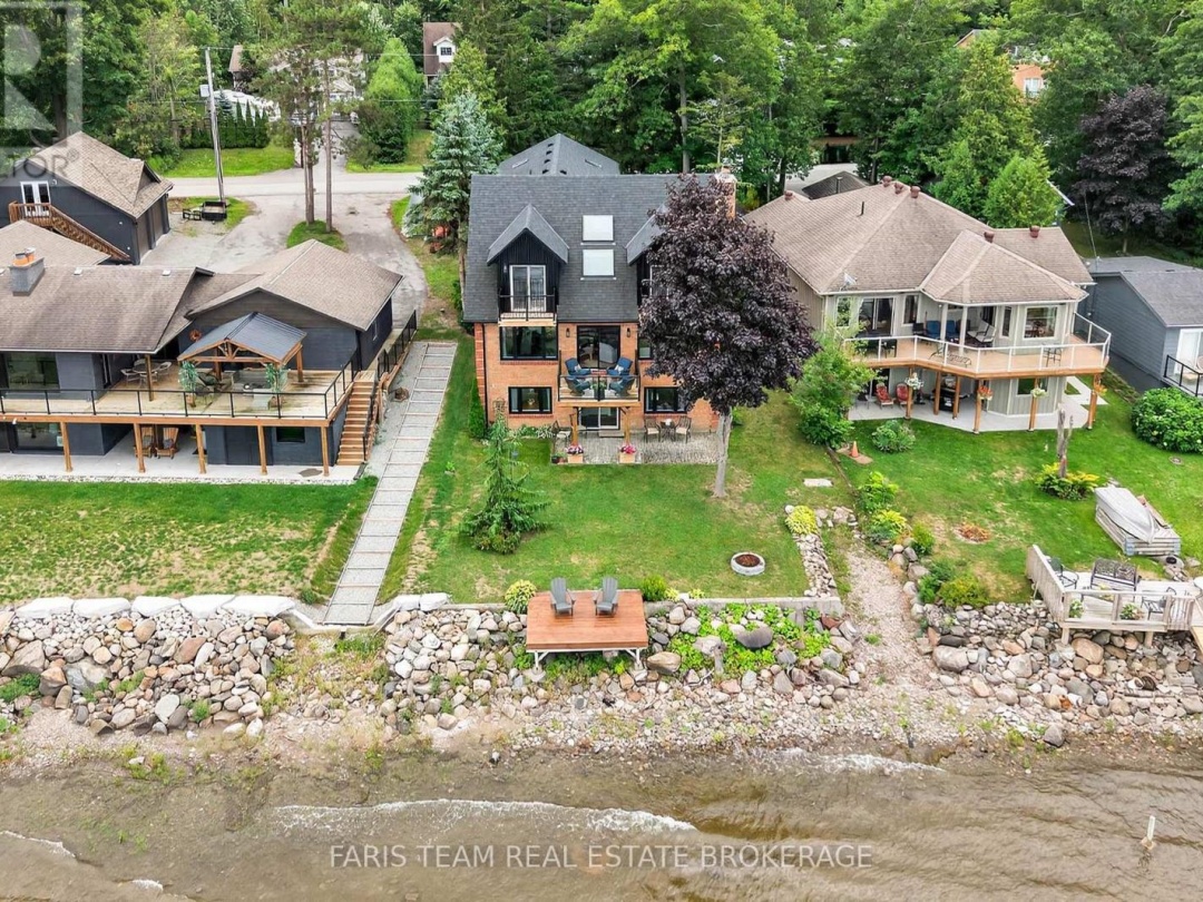 238 ROBINS POINT ROAD, Georgian Bay