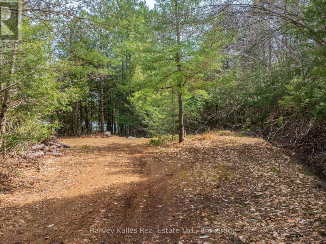643B HIGHWAY 632, Pickering Lake
