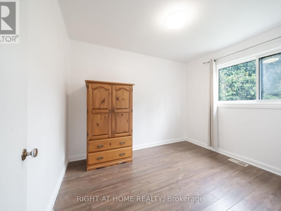 3392 CORONATION AVENUE, 