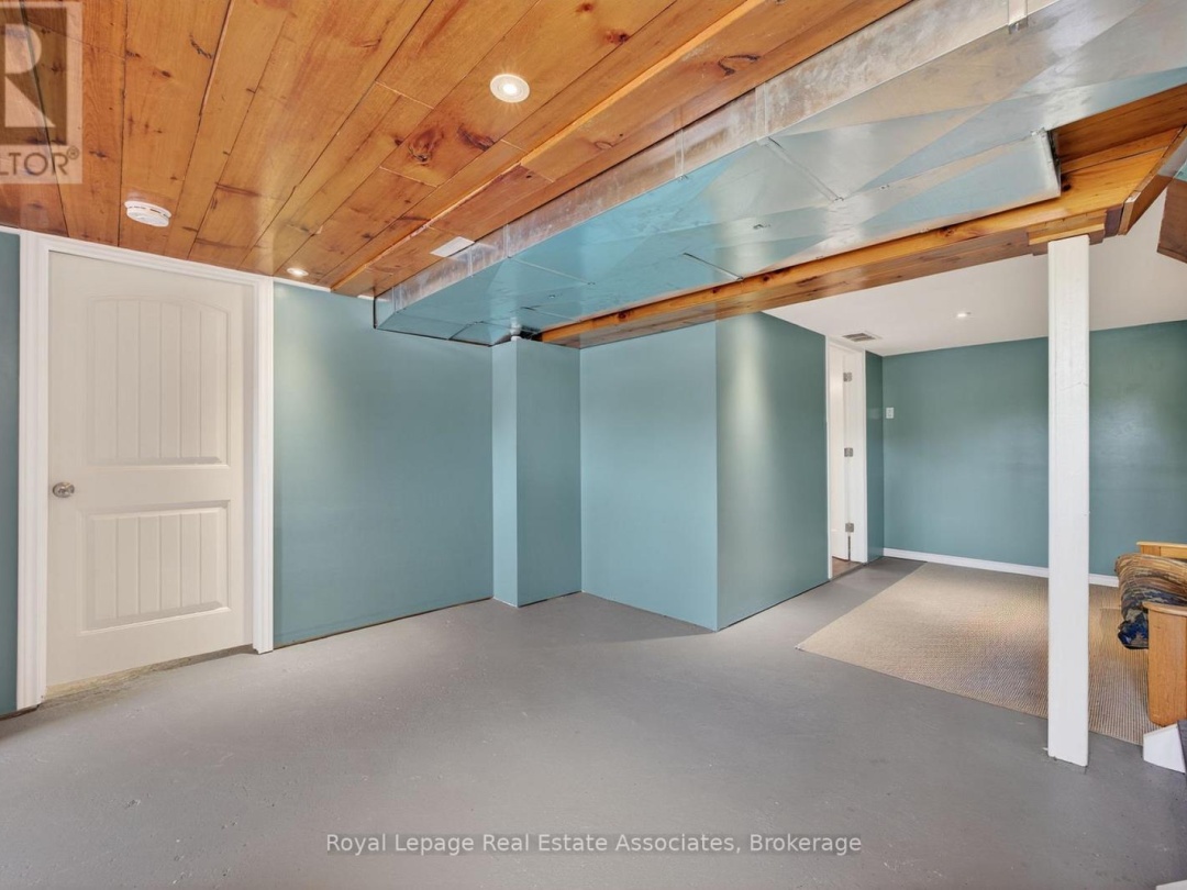 389 FALCON ROAD, Lake Vernon