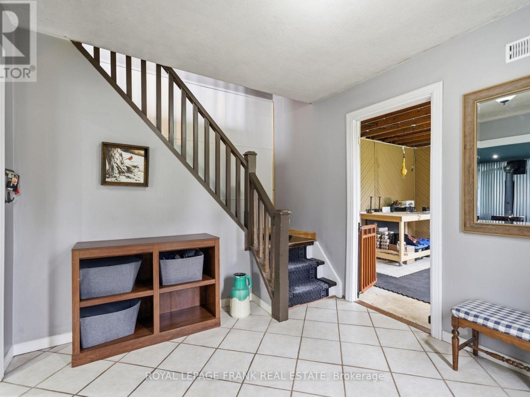 879 LINDEN VALLEY ROAD, Kawartha Lakes (Mariposa)