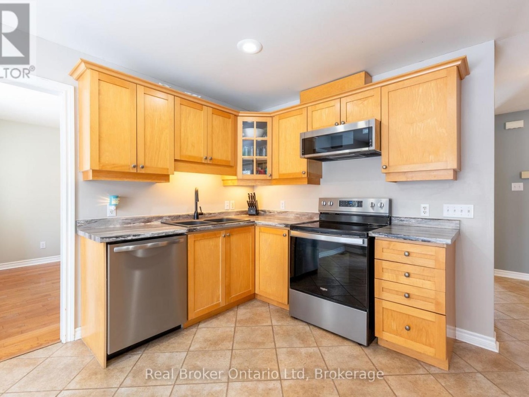 9 BOYD CRESCENT, Oro-Medonte (Moonstone)