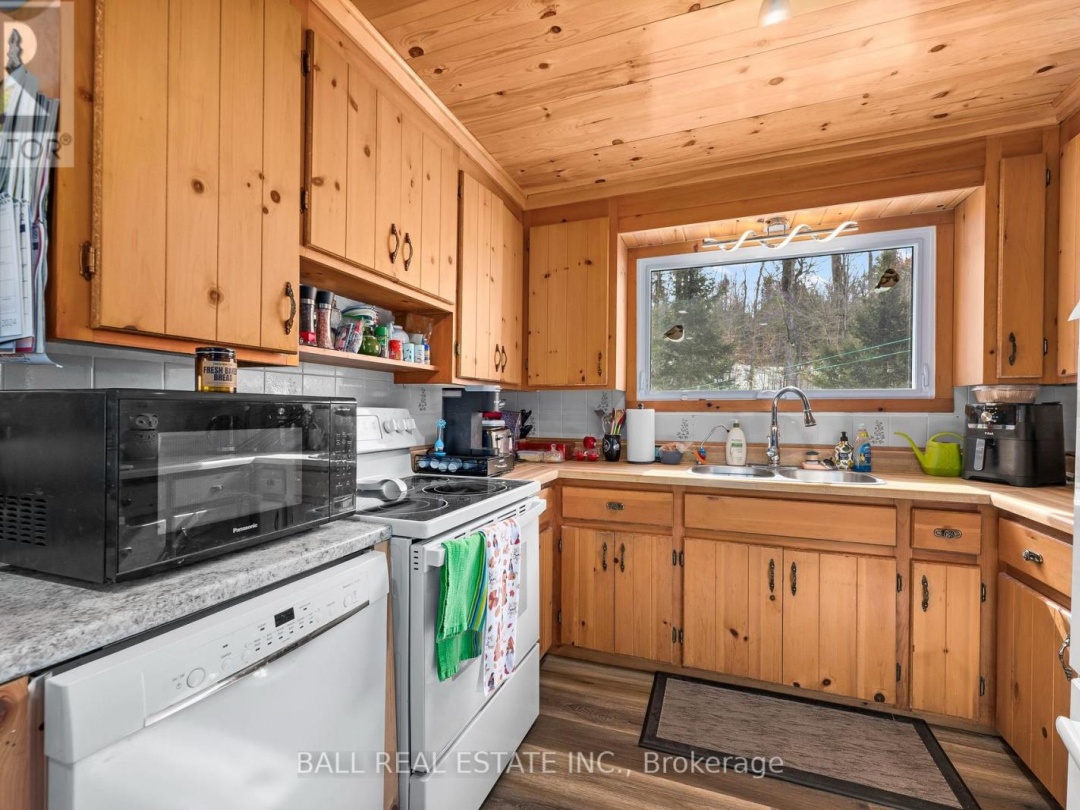 1561 CRYSTAL LAKE ROAD, Crystal Lake