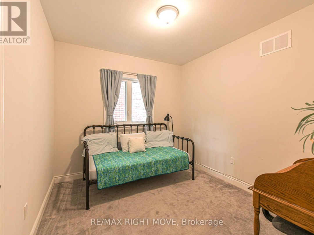 2997 STONE RIDGE BOULEVARD, Orillia