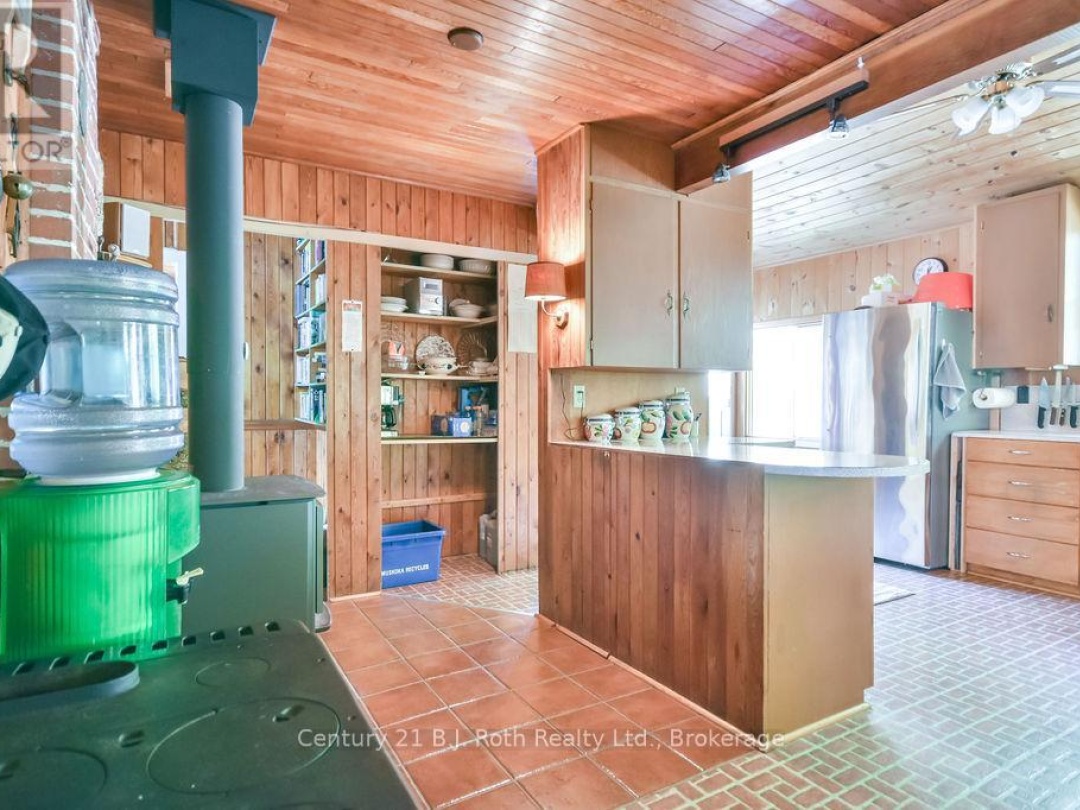 756 BROWNING ISLAND, 