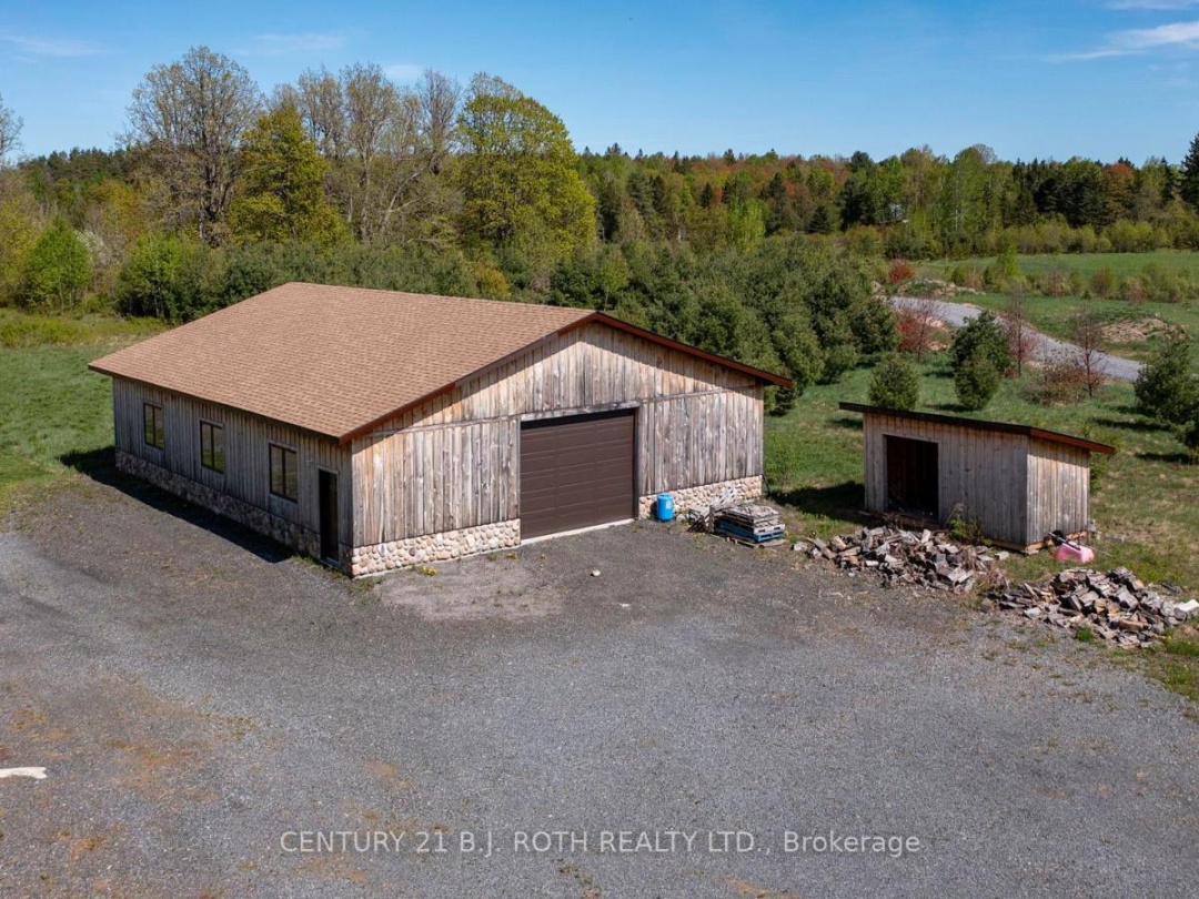 64 MCCORDS ROAD, Manitouwabing River