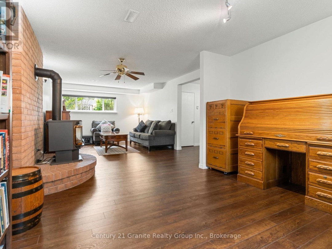 4 BIRCH CRESCENT, 