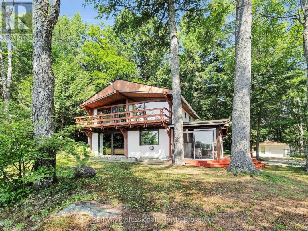 1122 PINE LAKE SHORES ROAD, 