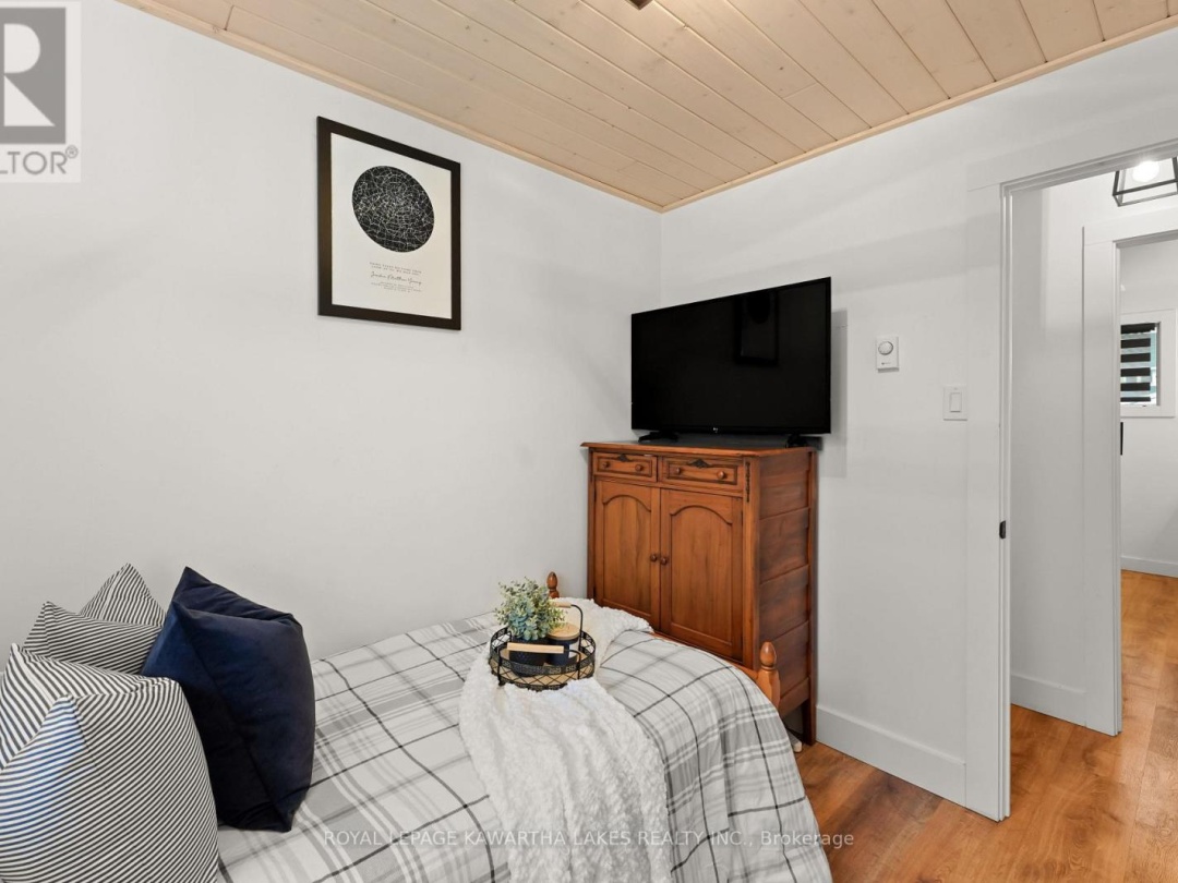 2 KENNEDY DRIVE, Kawartha Lakes (Fenelon Falls)