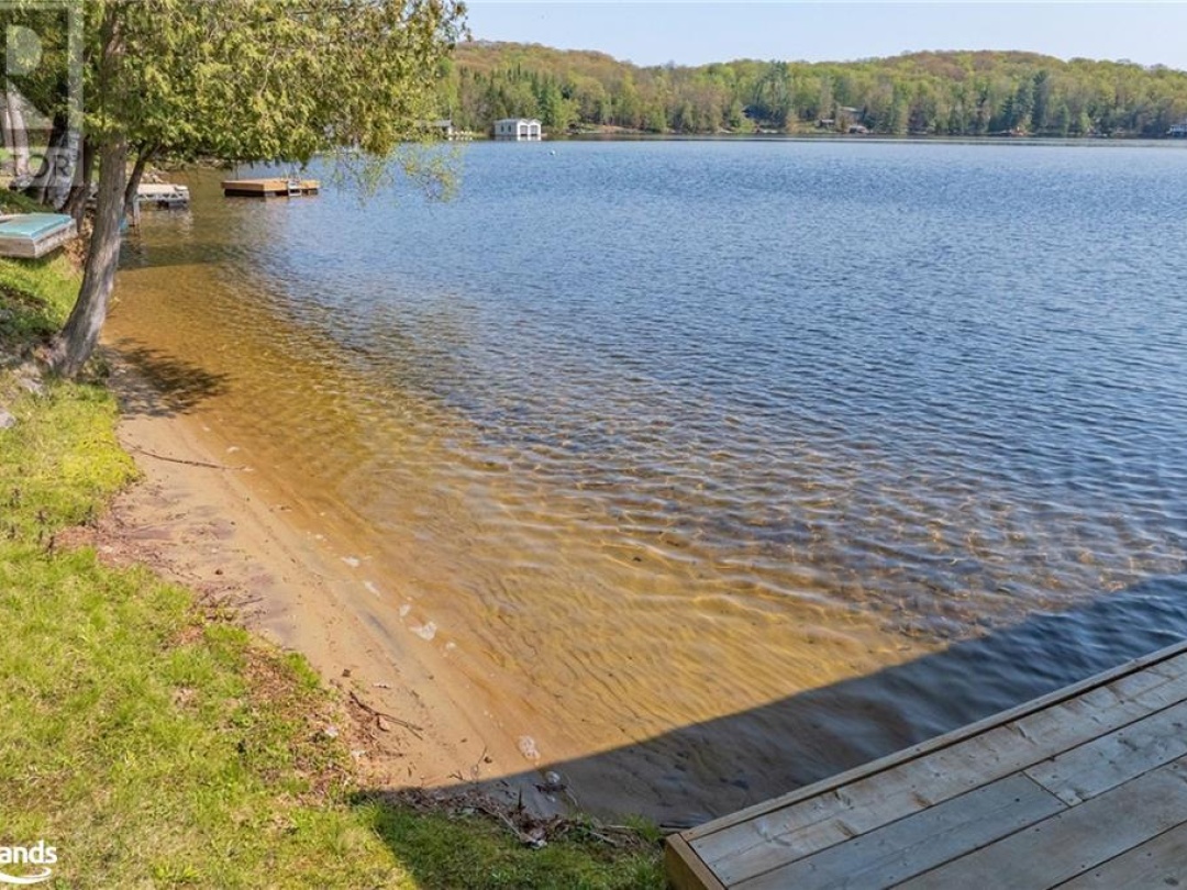 1017 White Pine Road, Lake Of Bays