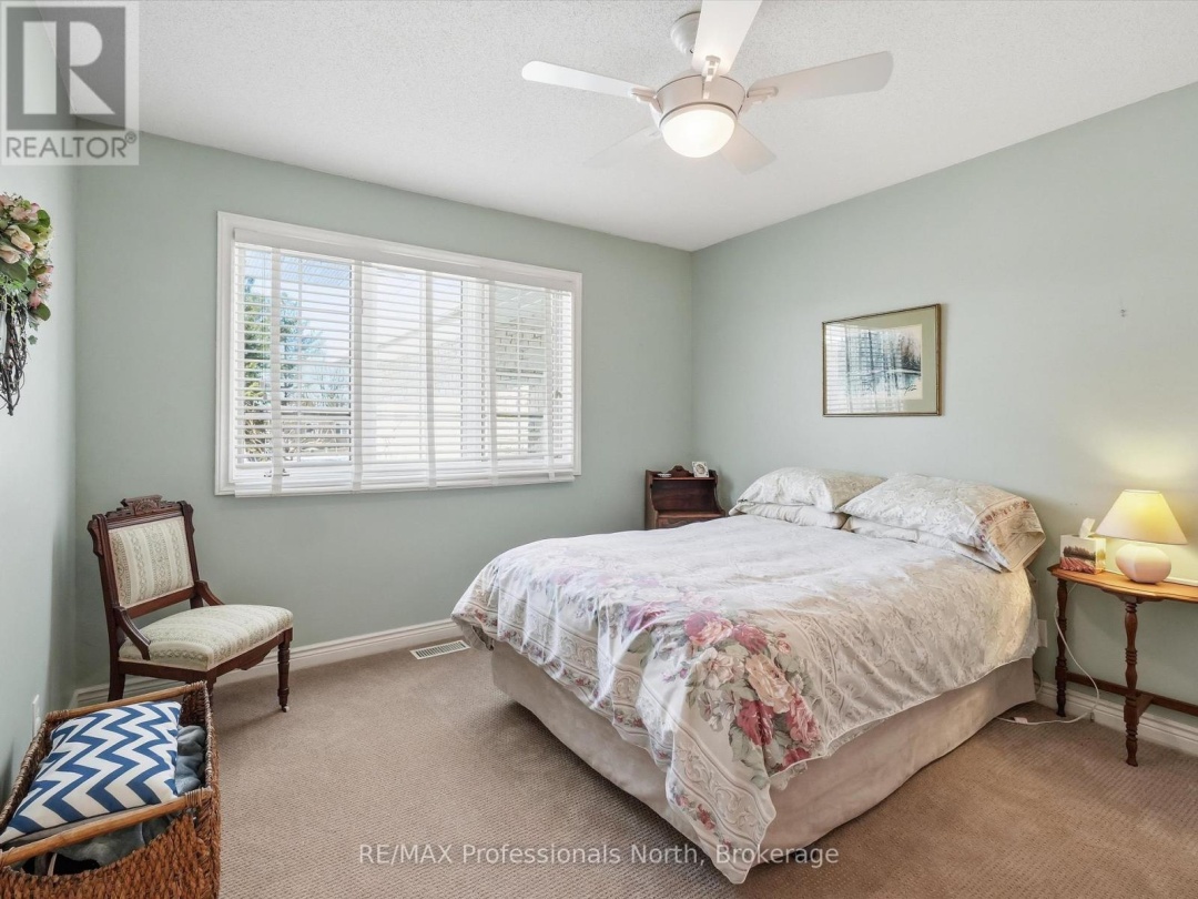 31 THE GRANITE BLUFF, Bracebridge (Macaulay)