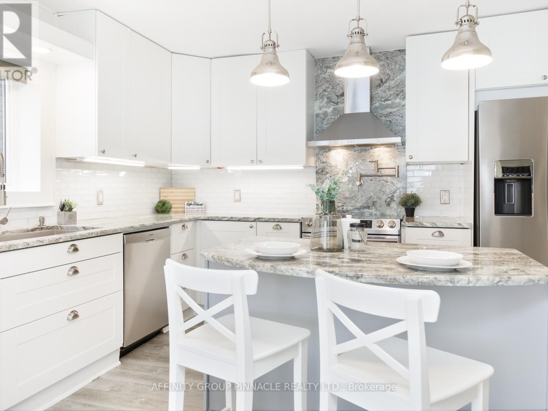 14 ORIOLE ROAD, Cameron Lake