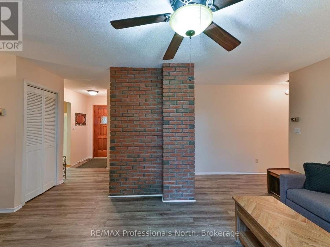 6 KNOB HILL COURT, Minden Hills (Anson)