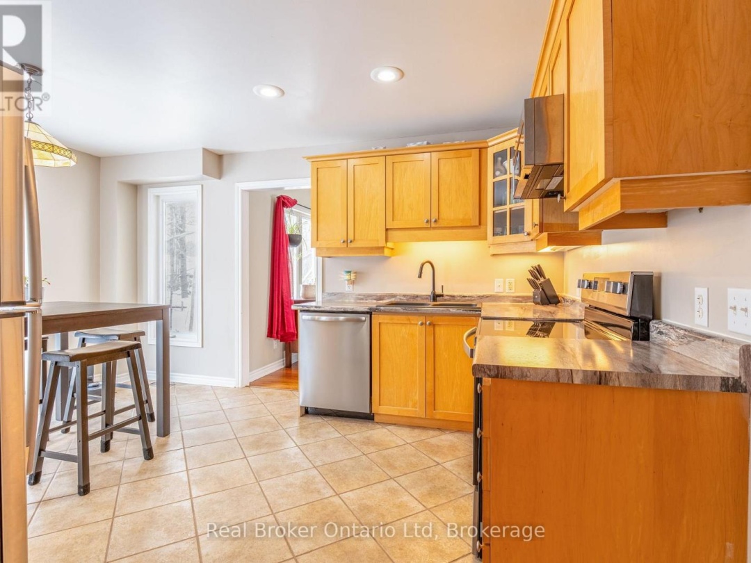 9 BOYD CRESCENT, Oro-Medonte (Moonstone)