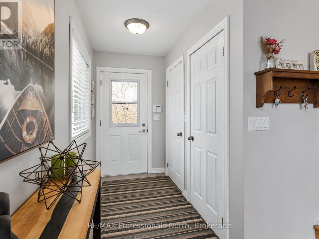 3179 TRAPPERS TRAIL, Miskwabi Lake