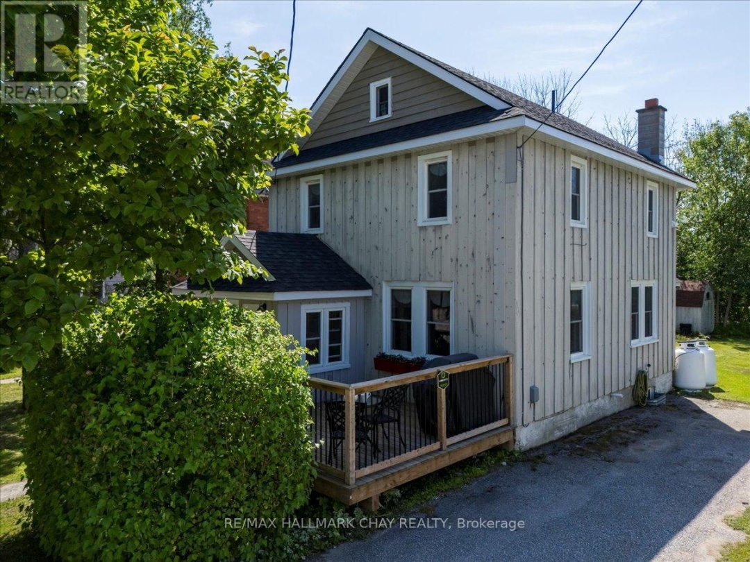 3366 MUSKOKA STREET, Severn (Washago)