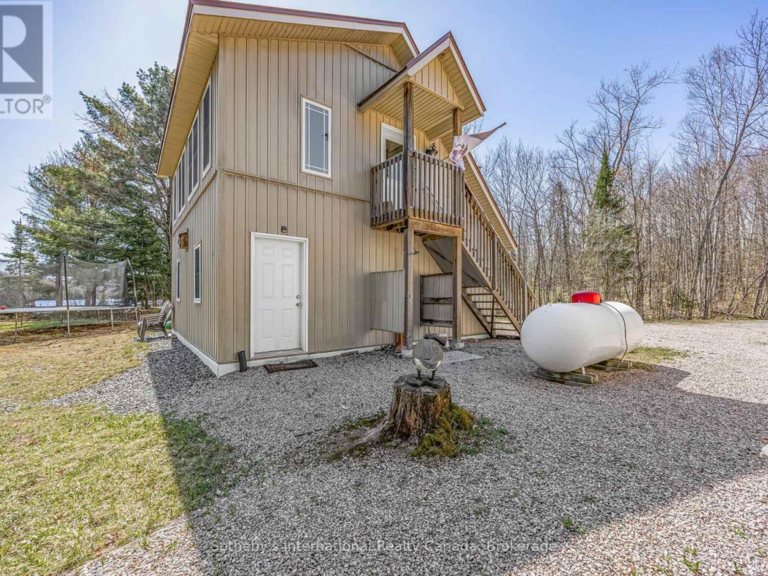 9 PAULS BAY ROAD, Harris Lake