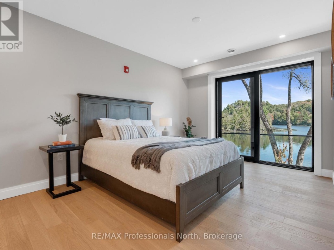 204 - 32 BRUNEL ROAD, 