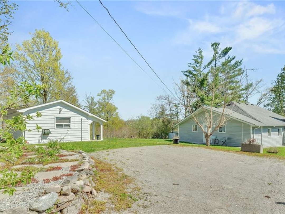 108 COLDSTREAM Road, Cameron Lake