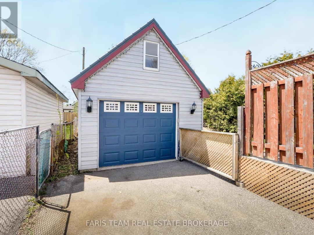 407 BAYVIEW PARKWAY, Orillia