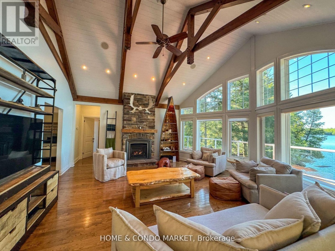 14 CHARLES AVENUE, Manitouwabing Lake