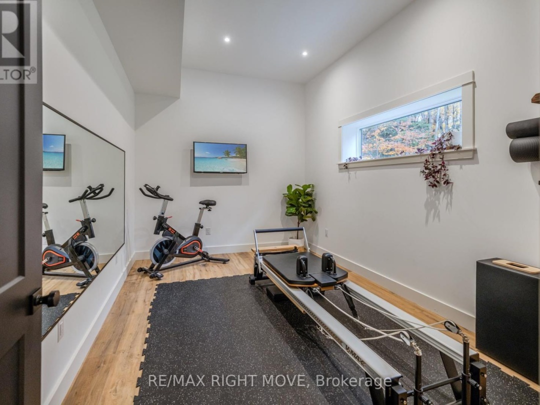 1025 DAVIS DRIVE, 