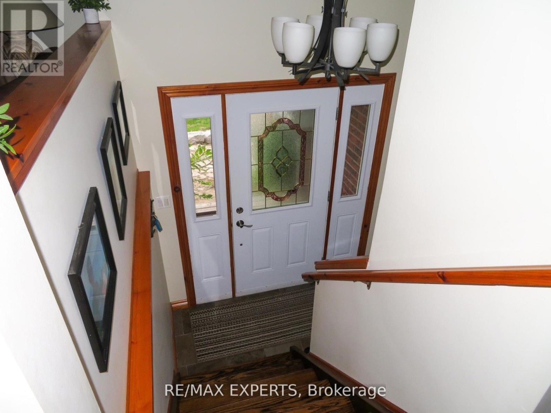 3771 HARRY'S LANE, Ramara