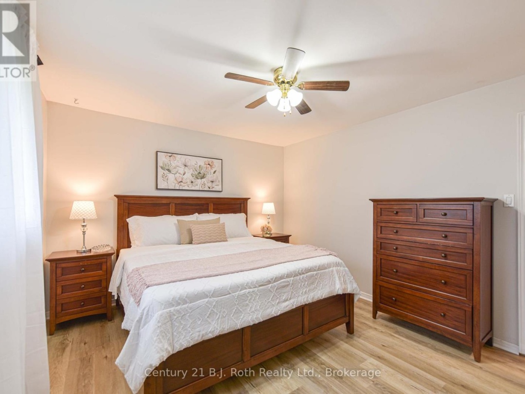 4693 DANIEL STREET, Ramara (Atherley)