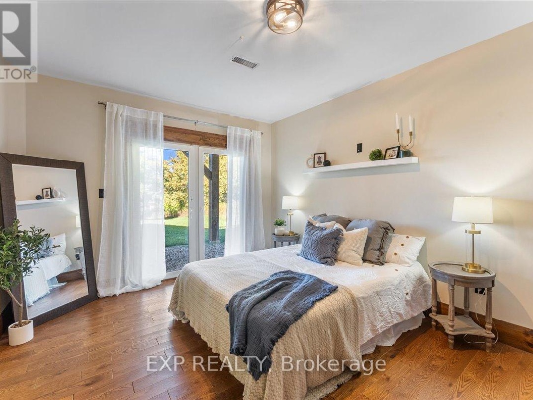 857 CEDAR GLEN ROAD, 