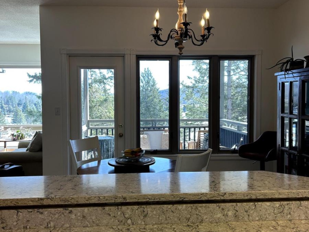 5 - 3421 GRANDVIEW FOREST DRIVE, 