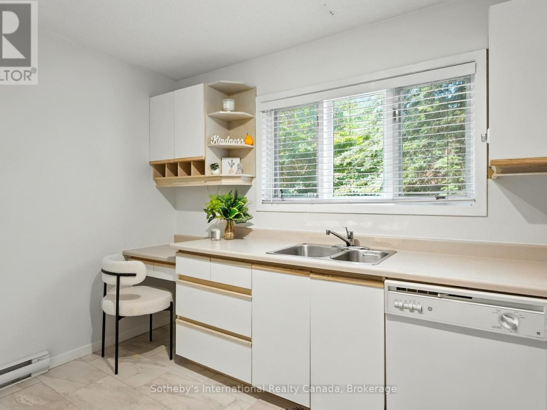 49 SOUTHBANK DRIVE, 