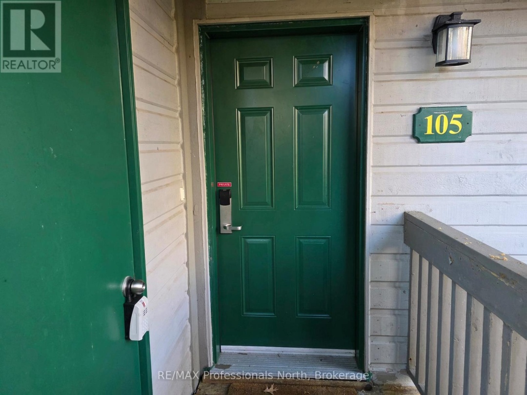 105 - 32 DEERHURST GREENS DRIVE, Peninsula Lake
