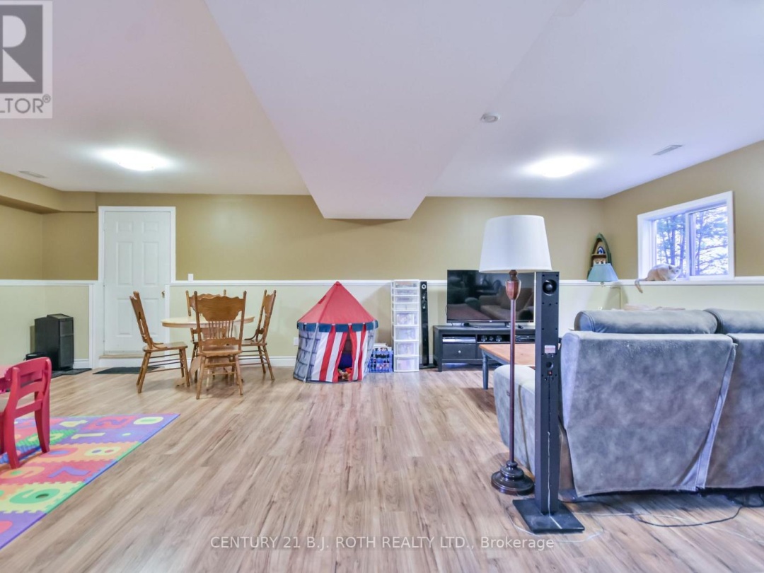3371 LAKE ST. GEORGE BOULEVARD, Lake St George