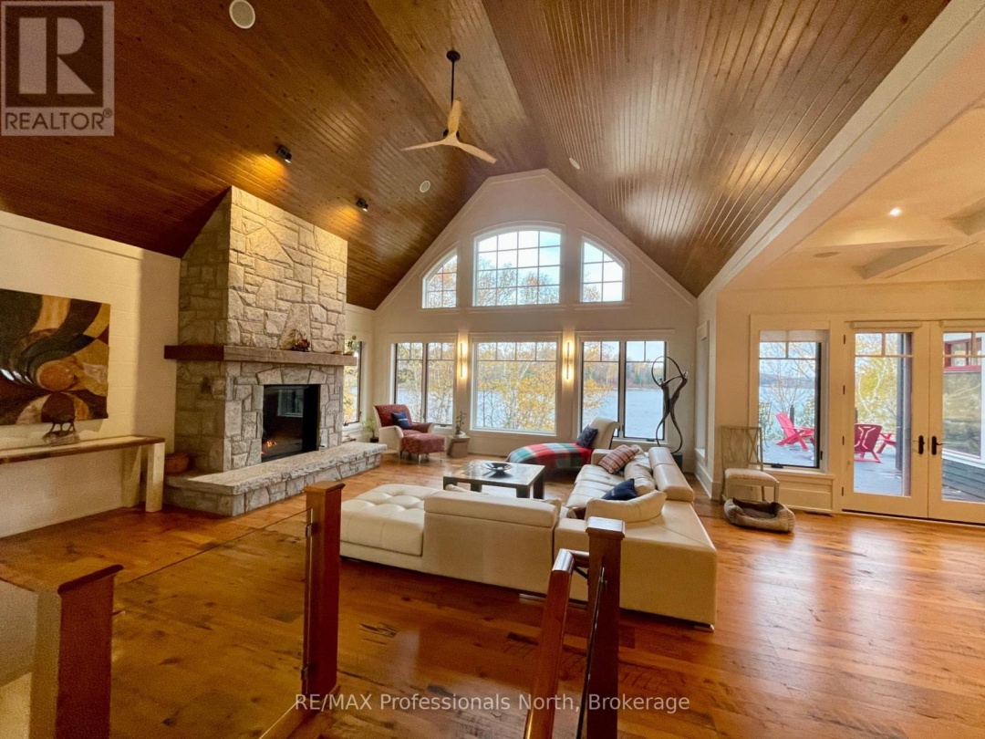 11 TIPPER LANE, 