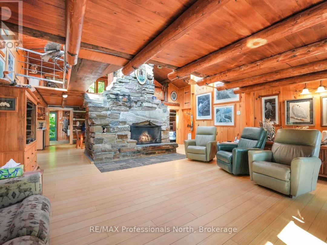 2718 WILKINSON ROAD, Kennisis Lake